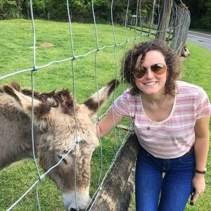 Meet your Posher, Hannah belle